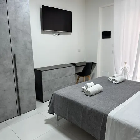 A Tre Passi Dal Mare Bed & Breakfast